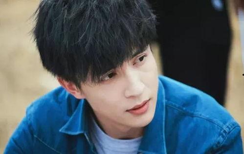 2017娱乐圈吃瓜薛之谦,薛之谦“吃瓜”事件再掀波澜